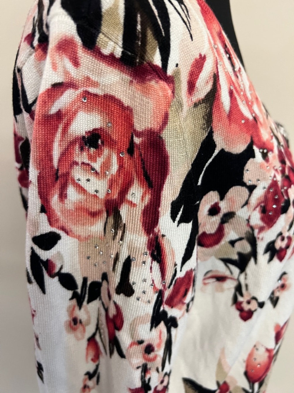 White House Black Market Pink & White Floral Button Cardigan - Picture 5 of 8